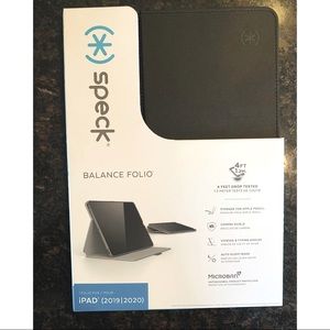 iPad Cover - Speck Tablet Folio